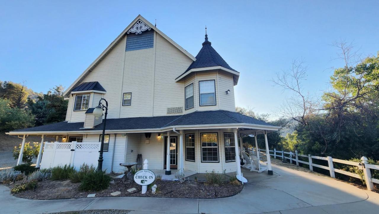 Hounds Tooth Inn Oakhurst Exteriér fotografie