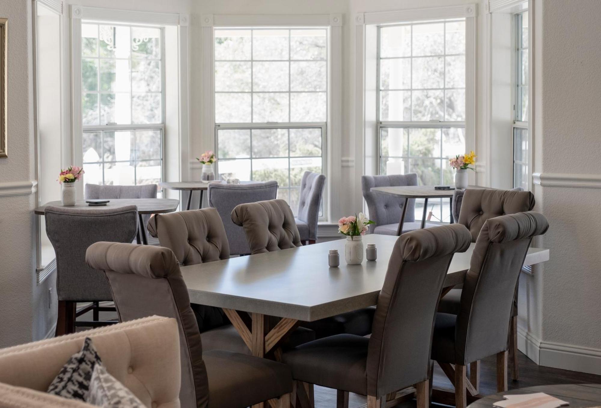 Hounds Tooth Inn Oakhurst Exteriér fotografie