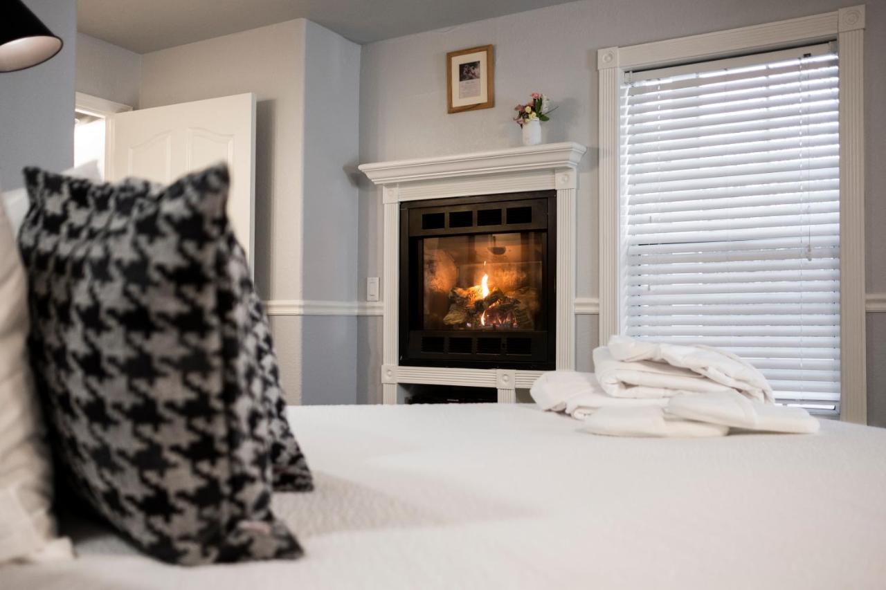 Hounds Tooth Inn Oakhurst Exteriér fotografie