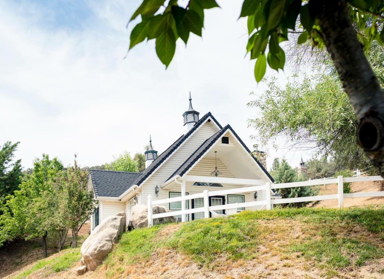 Hounds Tooth Inn Oakhurst Exteriér fotografie