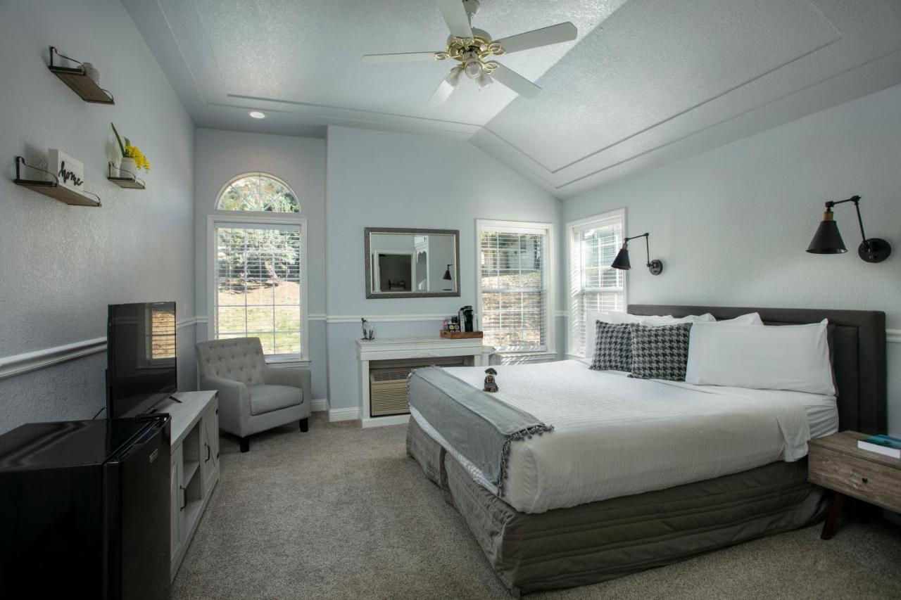 Hounds Tooth Inn Oakhurst Exteriér fotografie