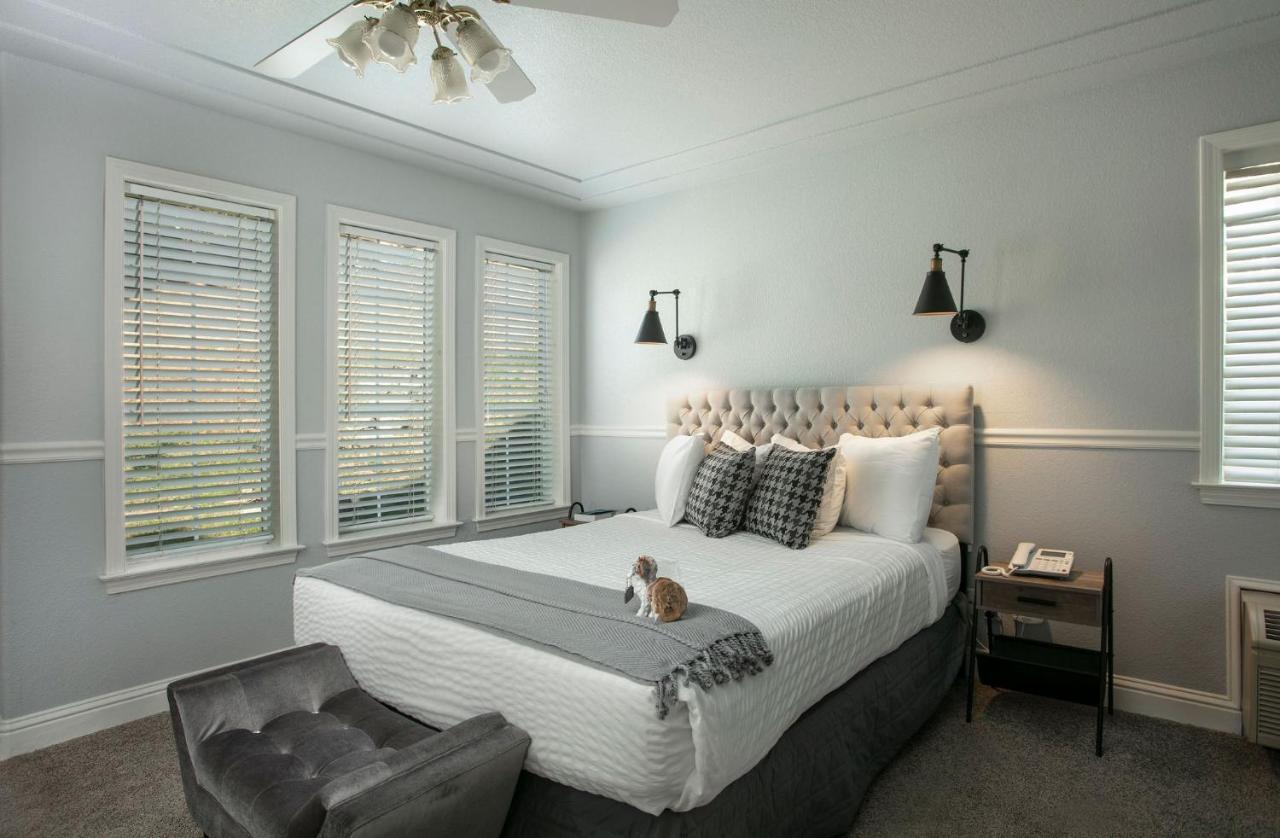 Hounds Tooth Inn Oakhurst Exteriér fotografie
